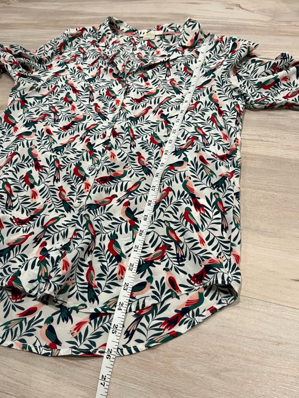 Boden Tabitha 100% Silk White Blouse with Red & Green Bird Print - Picture 15 of 16